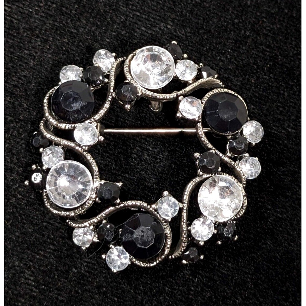 Black Rhinestone Open Work Round Wreath Pin Brooch Gray Metallic‎ Finish Pendant